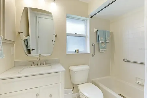 810 Bayport Circle Venice FL 34292