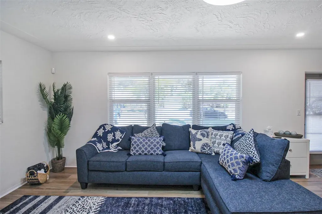 2403 19th Avenue W Bradenton FL 34205