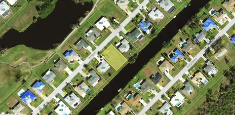 41 Caddy Road Rotonda West FL 33947