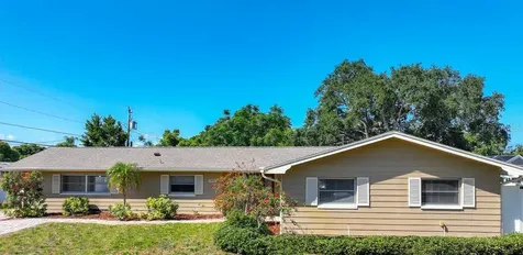 14232 Yacht Club Boulevard Seminole FL 33776