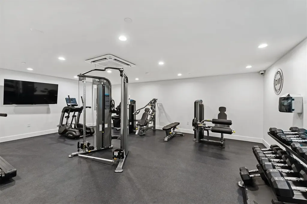 11500 Gulf Boulevard St Petersburg FL 33706