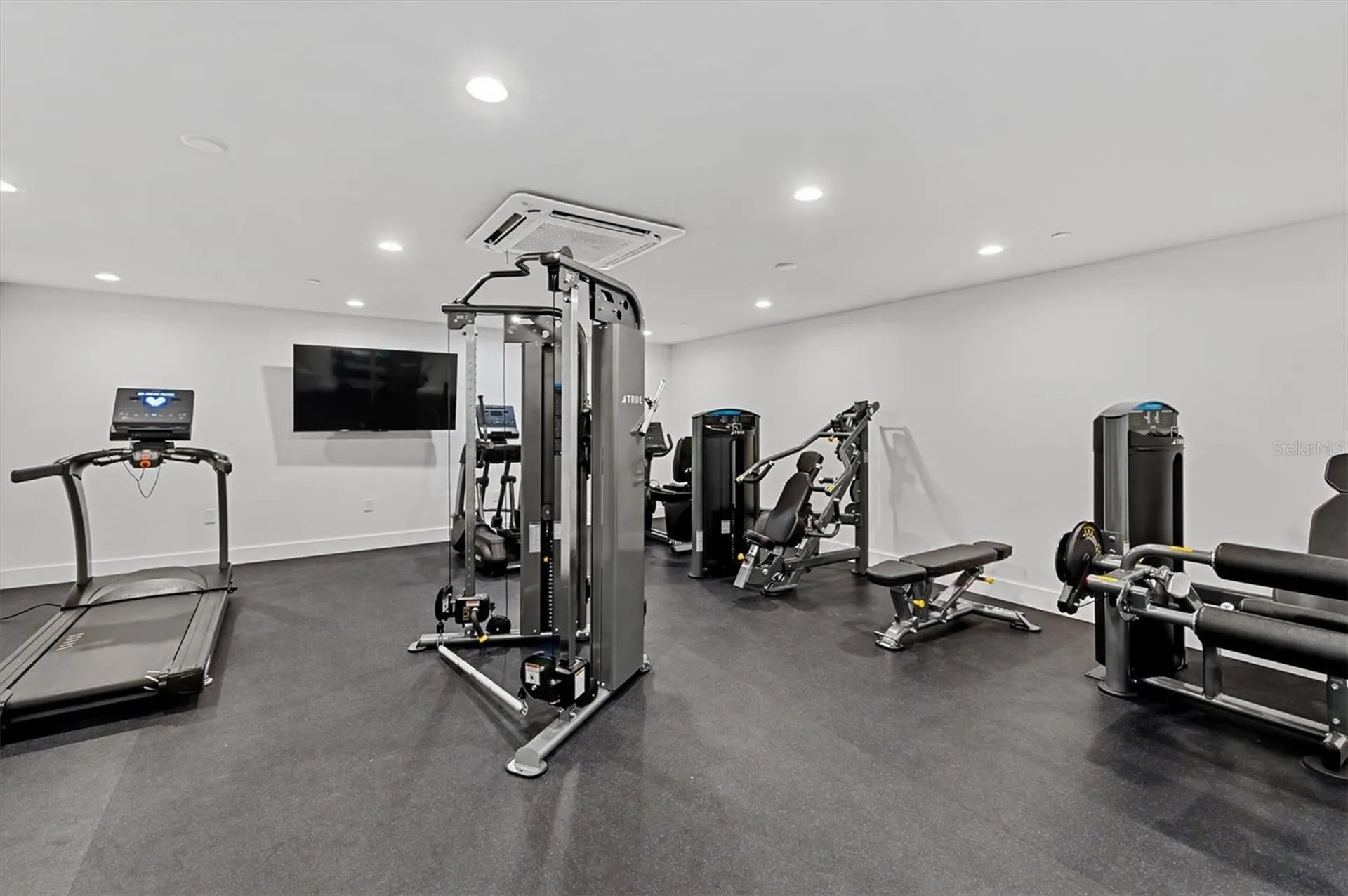 11500 Gulf Boulevard St Petersburg FL 33706