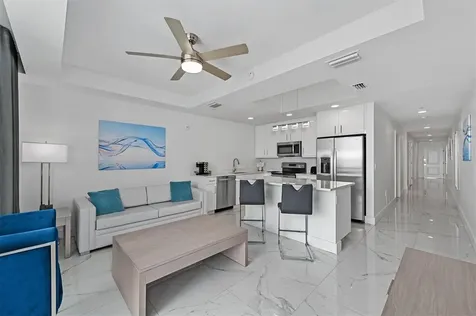 11500 Gulf Boulevard St Petersburg FL 33706