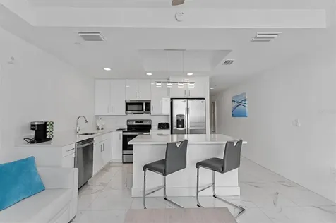 11500 Gulf Boulevard St Petersburg FL 33706