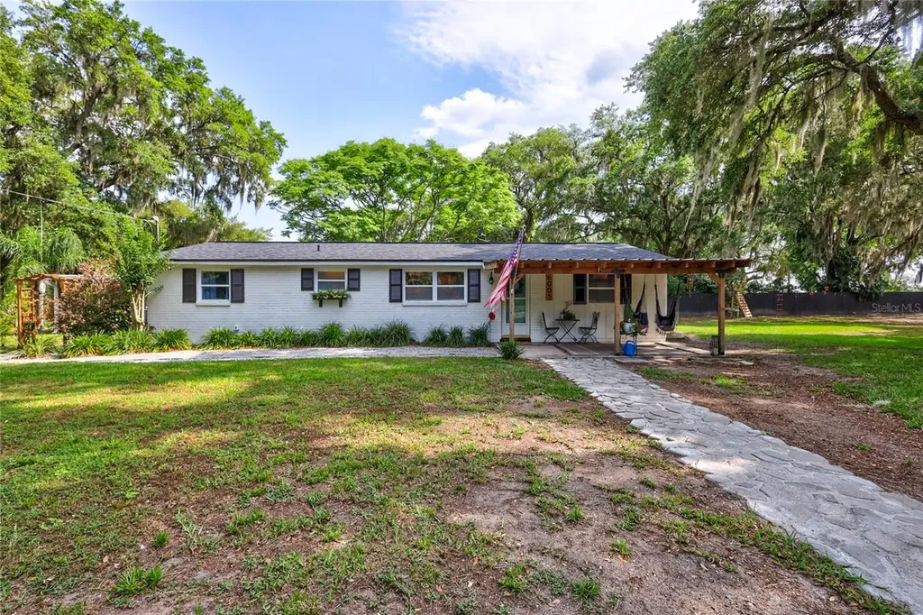 6005 Yukon Road Dover FL 33527