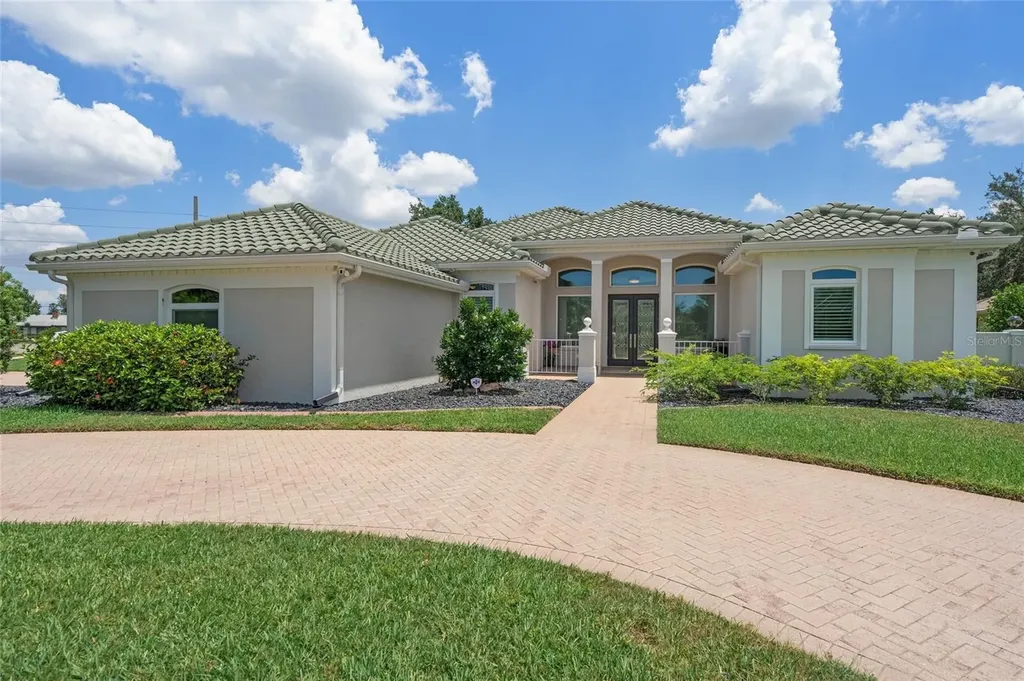 4411 Mcintosh Lake Avenue Sarasota FL 34233