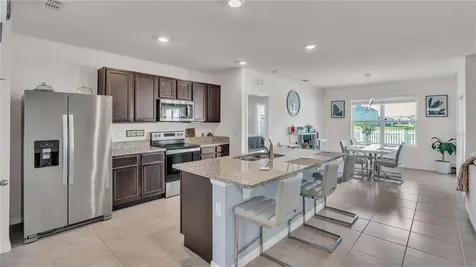 2750 Grandbury Grove Road Lakeland FL 33811