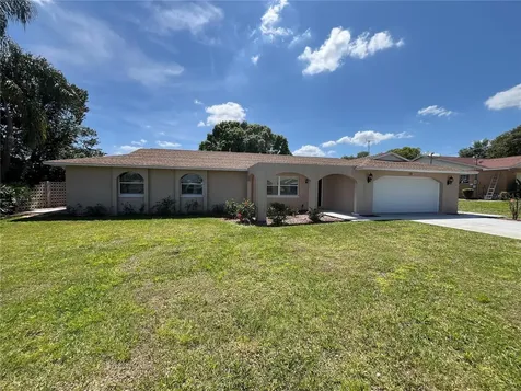 111 W Lake Trout Drive Avon Park FL 33825