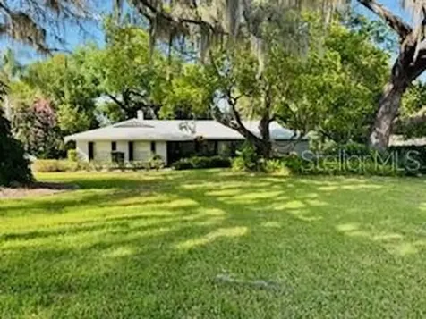 1124 Pearl View Drive Altamonte Springs FL 32714