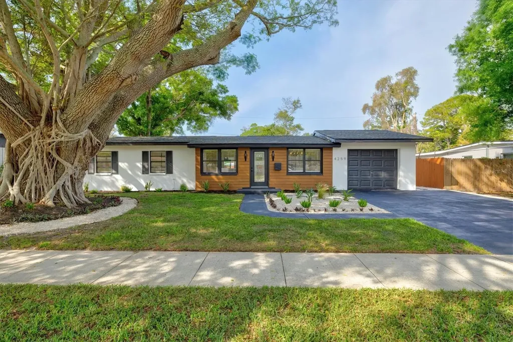 4259 Elkcam Boulevard SE St Petersburg FL 33705