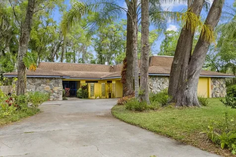 5406 Venetia Place Tampa FL 33617