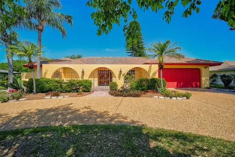 5321 Palm Aire Drive Sarasota FL 34243