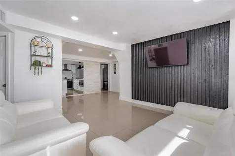 3161 47th Terrace N St Petersburg FL 33714