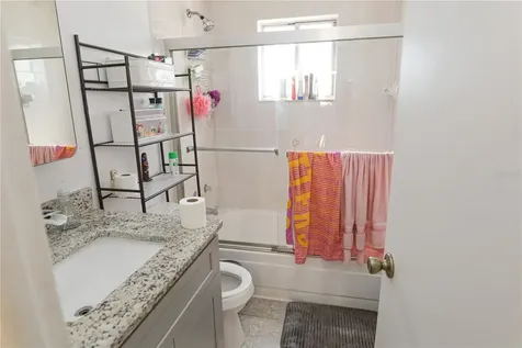 2338 Woodleaf Court Orlando FL 32837