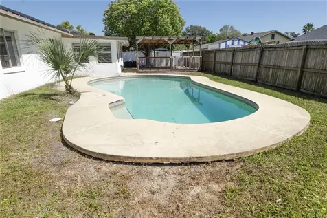 2338 Woodleaf Court Orlando FL 32837