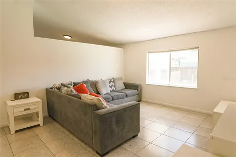 2338 Woodleaf Court Orlando FL 32837