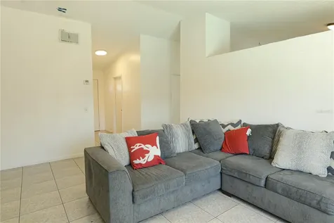 2338 Woodleaf Court Orlando FL 32837