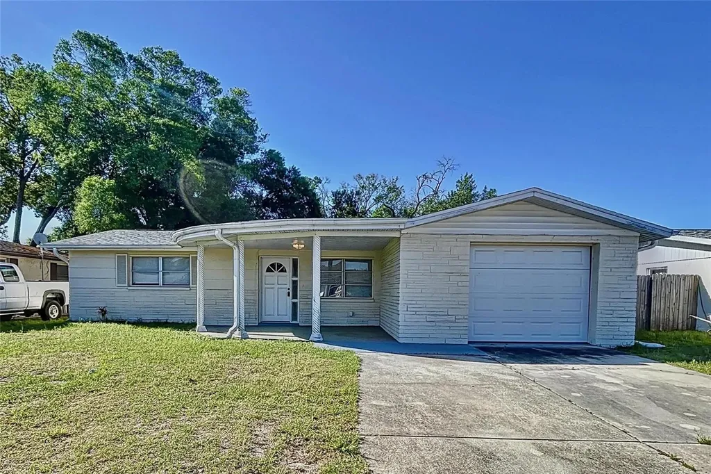 5546 Moog Road Holiday FL 34690