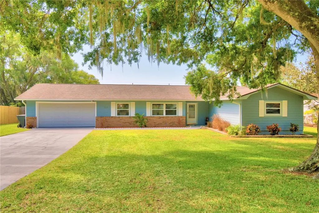 323 Lake Drive Lakeland FL 33813