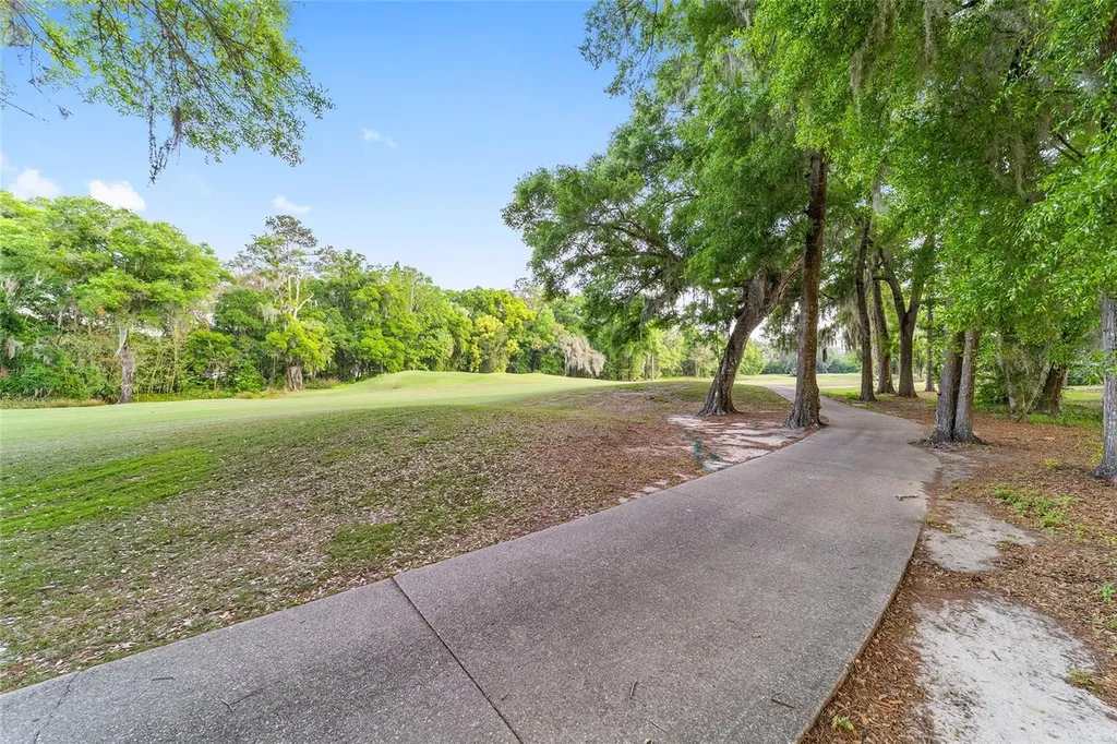 7086 SE 12th Circle Ocala FL 34480