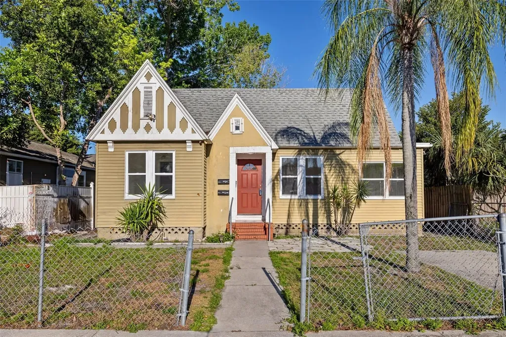 955 26th Street N St Petersburg FL 33713