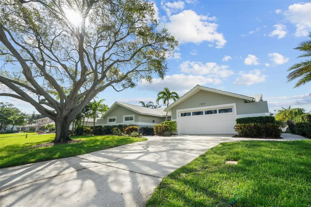 1864 72nd Avenue NE St Petersburg FL 33702