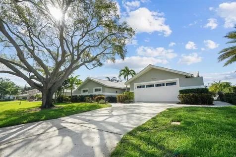 1864 72nd Avenue NE St Petersburg FL 33702