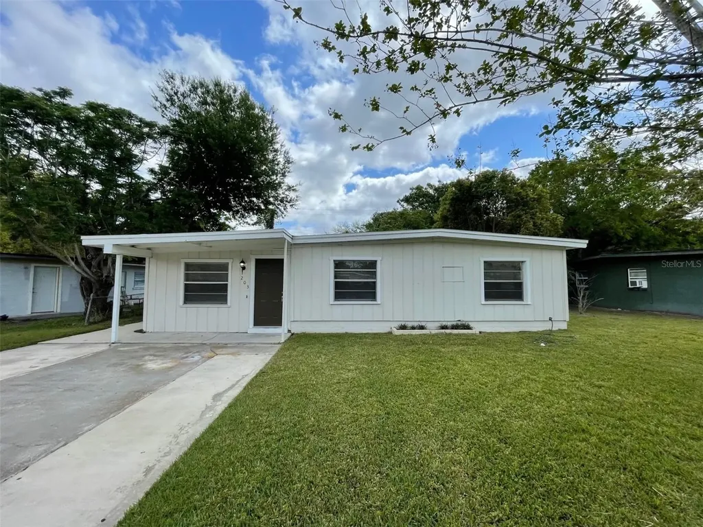 203 Hays Drive Sanford FL 32771
