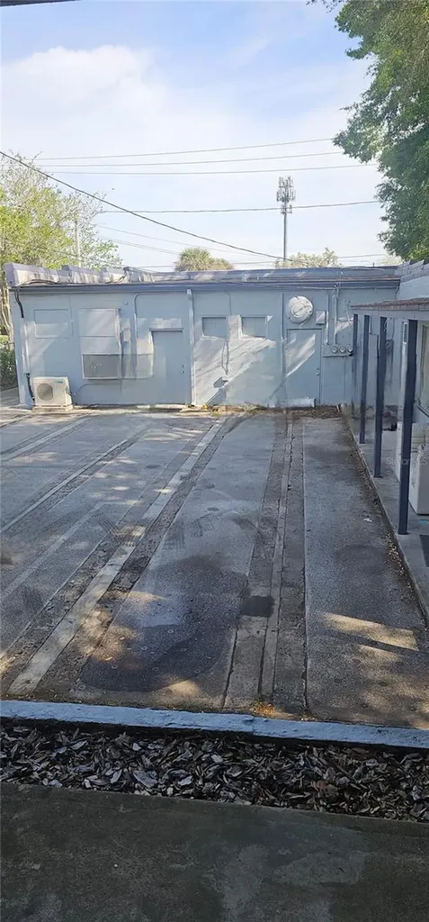 114 E Rich Avenue Deland FL 32724