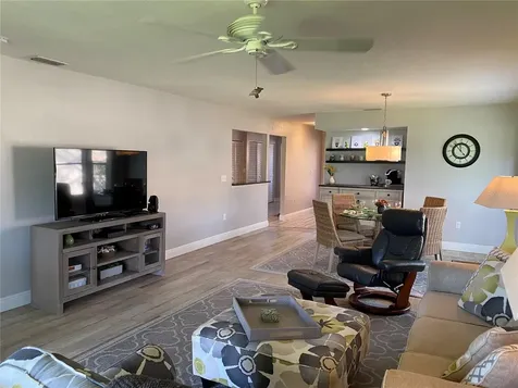 5769 Avista Drive Sarasota FL 34243