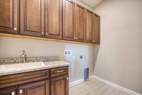 13038 Sanctuary Village Lane Tampa FL 33624