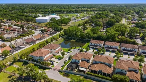 13038 Sanctuary Village Lane Tampa FL 33624