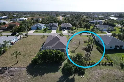 422 Albatross Road Rotonda West FL 33947