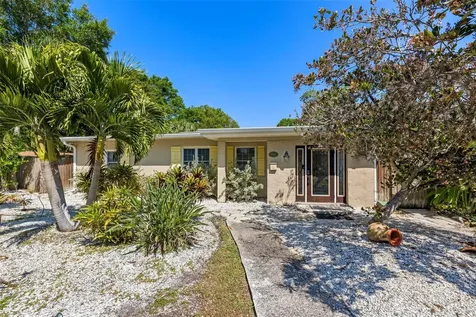 6389 2nd Avenue N St Petersburg FL 33710