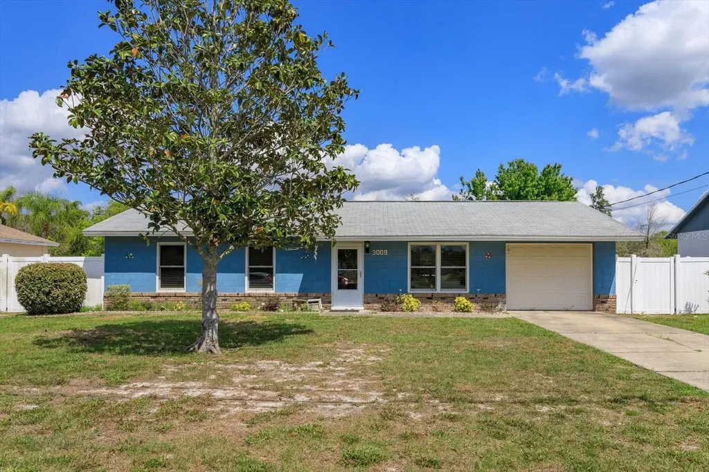 3009 Courtland Boulevard Deltona FL 32738