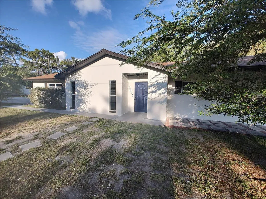 4835 71st Way N St Petersburg FL 33709