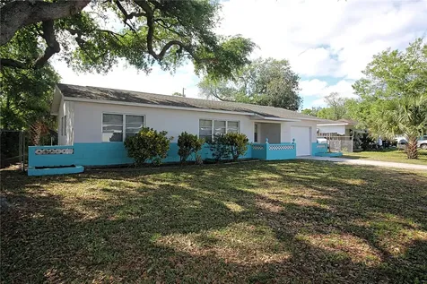 6611 Kent Drive N St Petersburg FL 33702