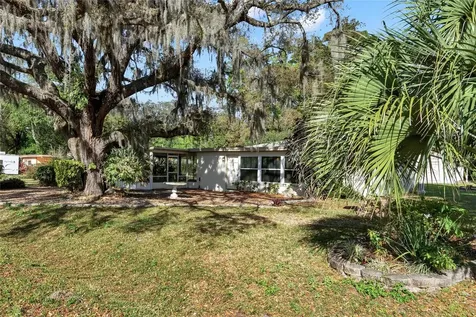 5301 Vance Avenue Orlando FL 32810