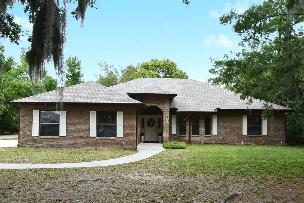 2132 Watersedge Drive Deltona FL 32738