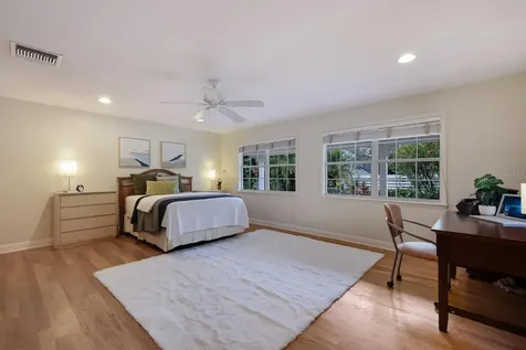 1689 Alta Vista Street Sarasota FL 34236