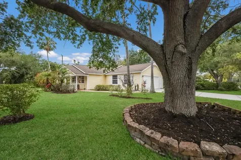 1689 Alta Vista Street Sarasota FL 34236