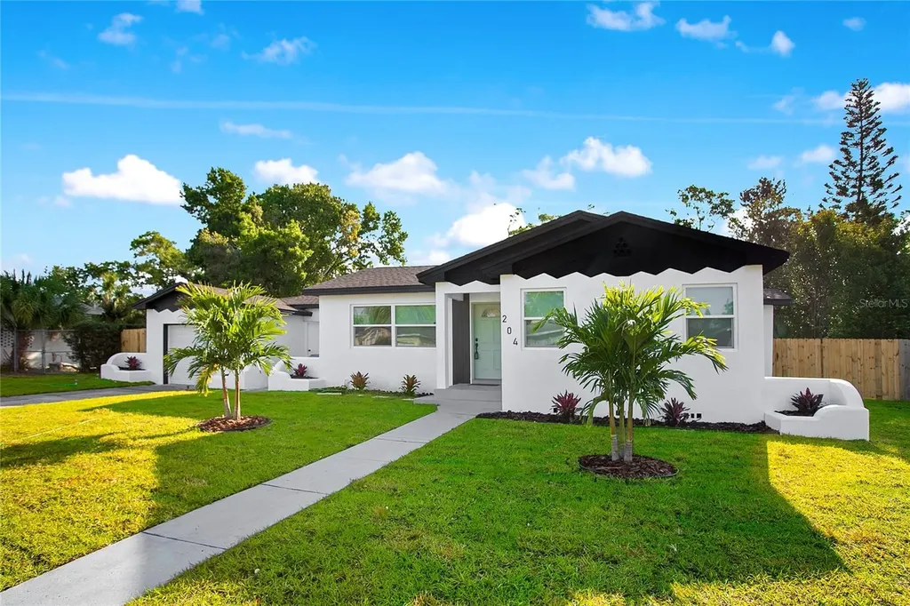 204 Madison Street S St Petersburg FL 33711