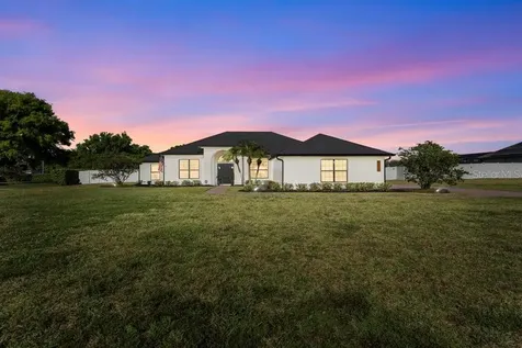 5728 Lake Street Mount Dora FL 32757