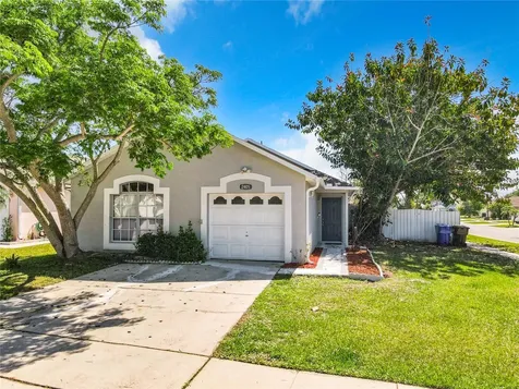 2405 Parsons Pond Circle Kissimmee FL 34743