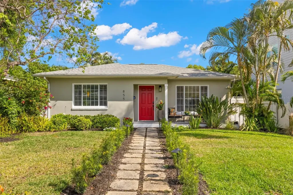 855 14th Avenue N St Petersburg FL 33701
