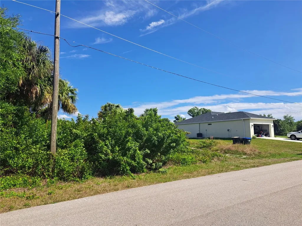 Lot 32 Carolina Street North Port FL 34288