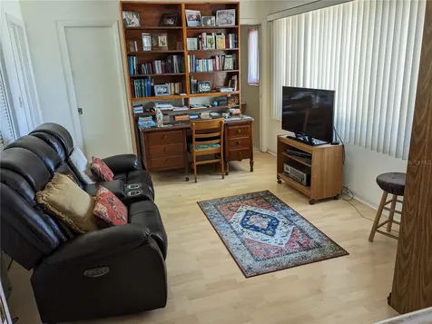1701 Pinellas Point Drive S St Petersburg FL 33712