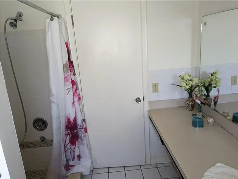 1701 Pinellas Point Drive S St Petersburg FL 33712