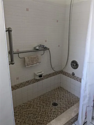 1701 Pinellas Point Drive S St Petersburg FL 33712