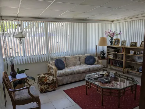 1701 Pinellas Point Drive S St Petersburg FL 33712